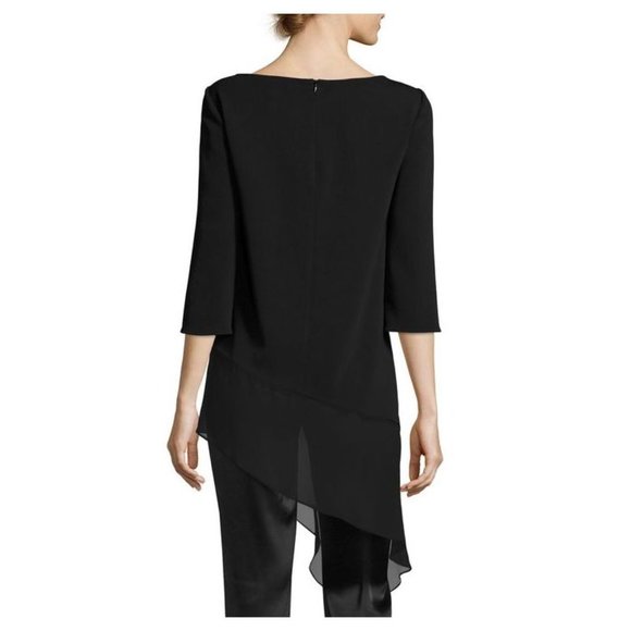 ST. JOHN Top - Picture 2 of 7